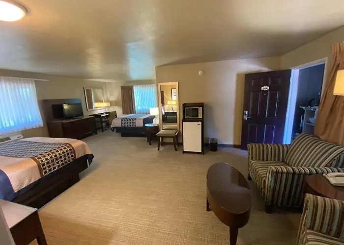 Vino Inn & Suites
