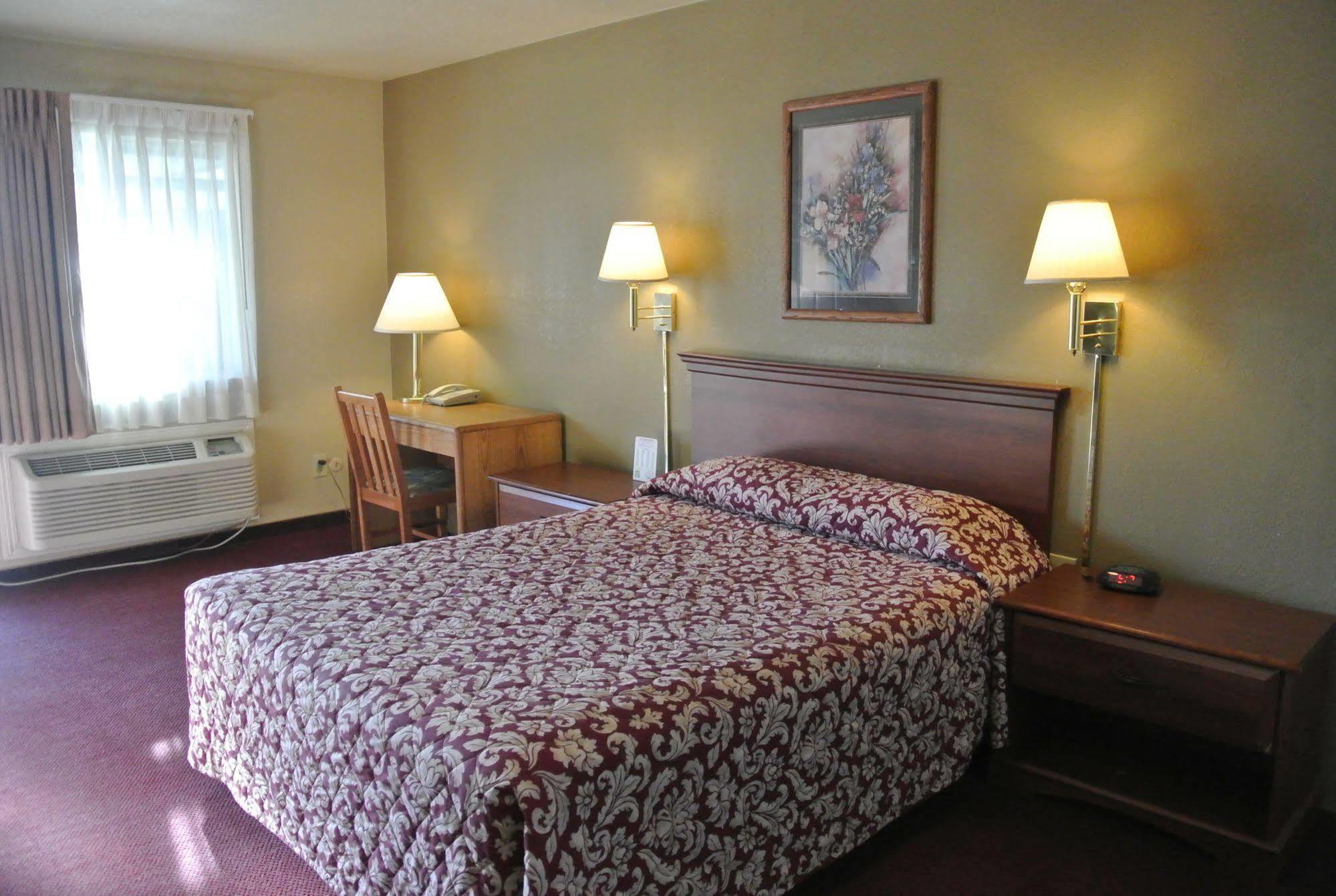 Motel Vino & 3*